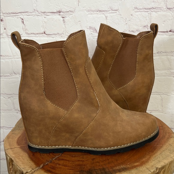 Universal Thread Shoes - Universal Thread Women's Amalia Wedge Boots